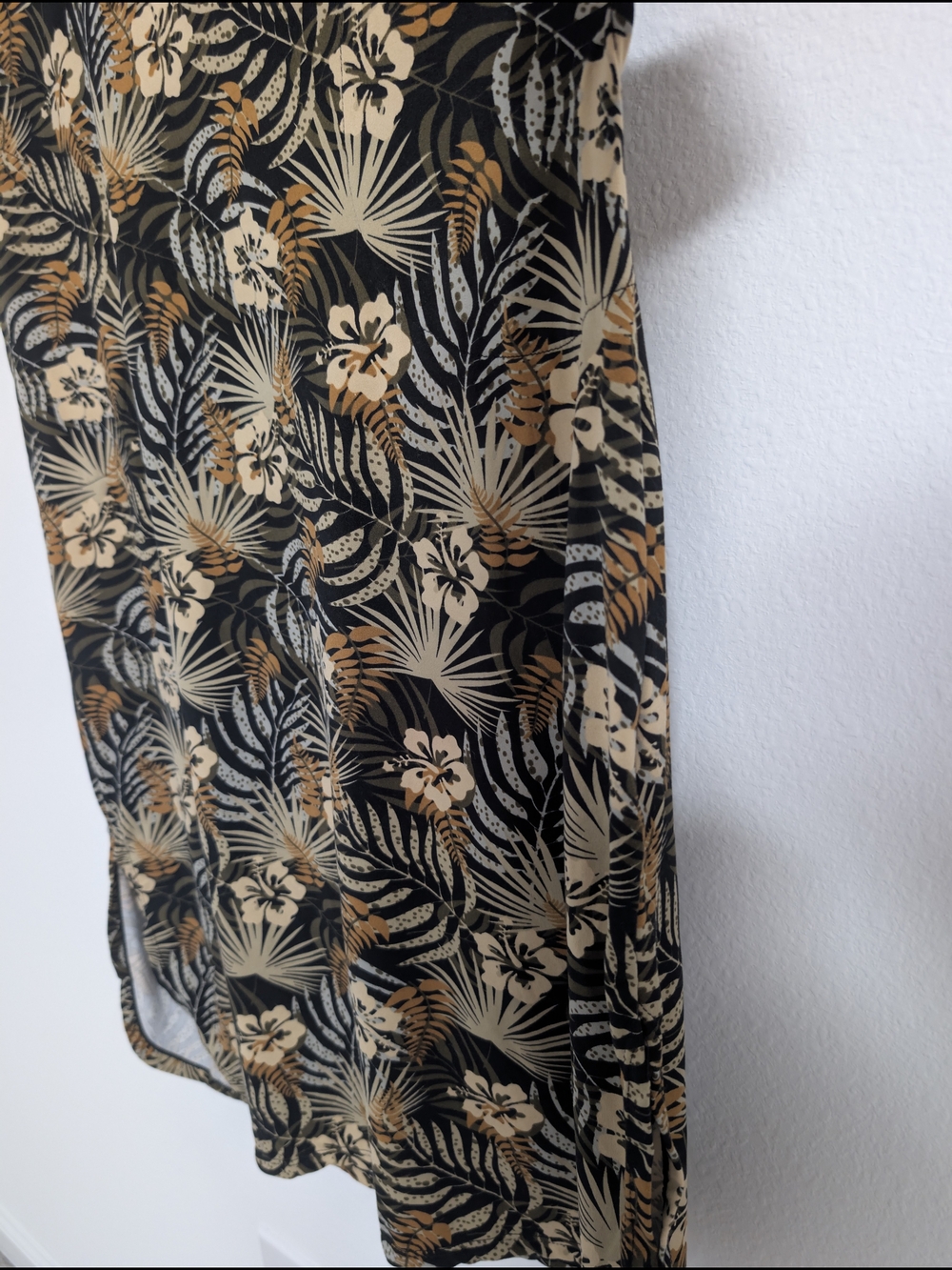 Tommy Bahama Women's M Black Tropical Floral Sleeveless Shift Midi Dress Stretch - Picture 5 of 10